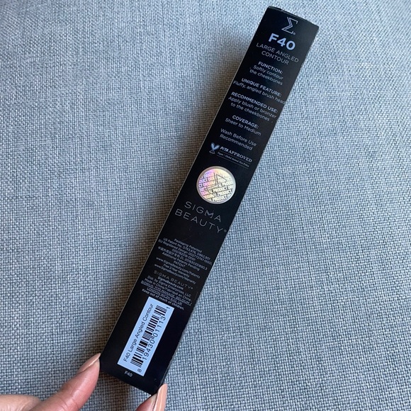 Sigma Beauty F40 LARGE ANGLED CONTOUR BRUSH - Picture 3 of 3